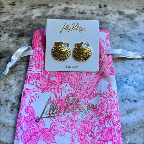 Lilly Pulitzer Jewelry - Lilly Pulitzer Shimmering Gold Shell Stud Earrings & Pink Drawstring Pouch NWOT